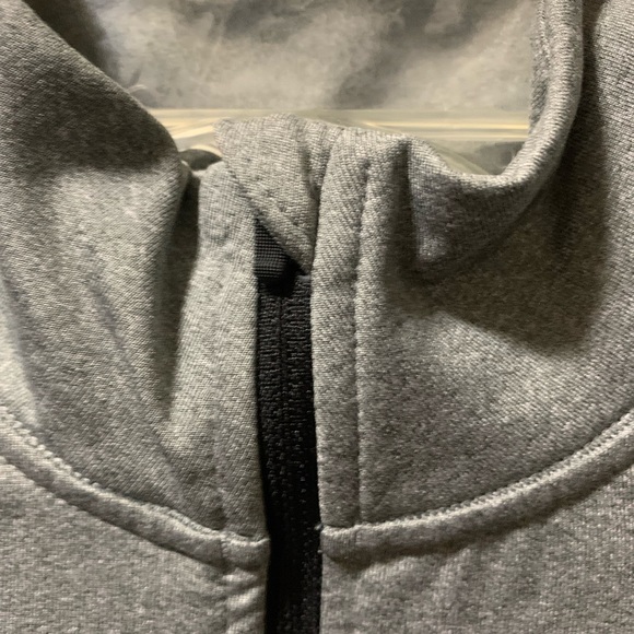 NIKE PRO DRI-FIT gray athletic pull over - Picture 9 of 10
